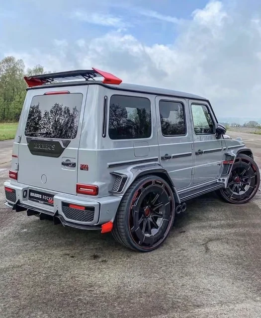 Mercedes G900 rocket kit with dry carbon fiber