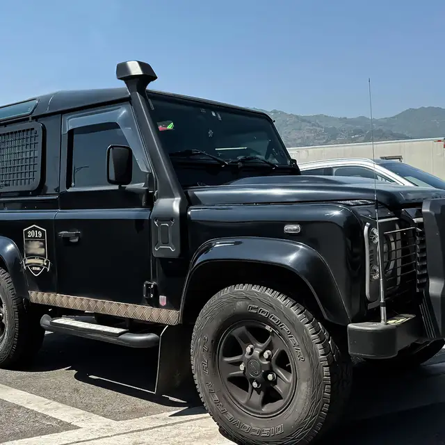 Snorkle air intake for landrover defender.